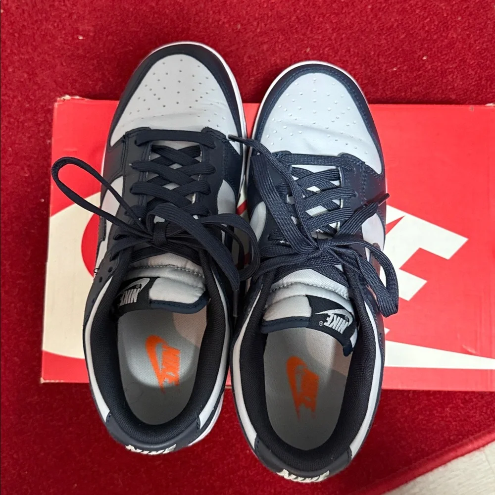 Nike Men's Georgetown Dunks in original box - Picture 3 of 7